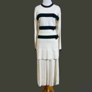 RARE Sweater Skirt Set Wool Sz 12-14 L Vintage 80s Neo 20s Cream and Black Bow